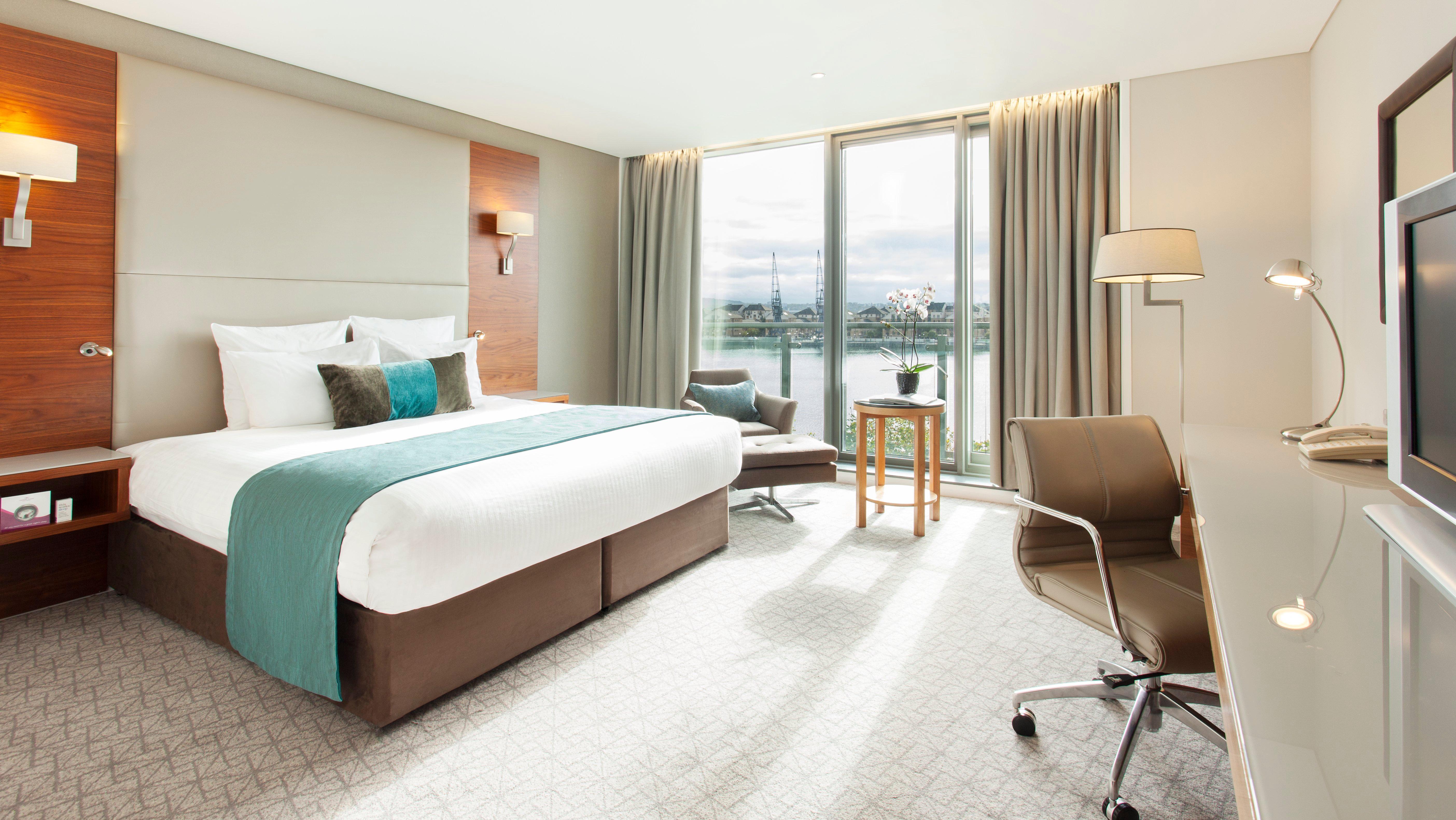Отель Crowne Plaza London - Docklands By Ihg Экстерьер фото